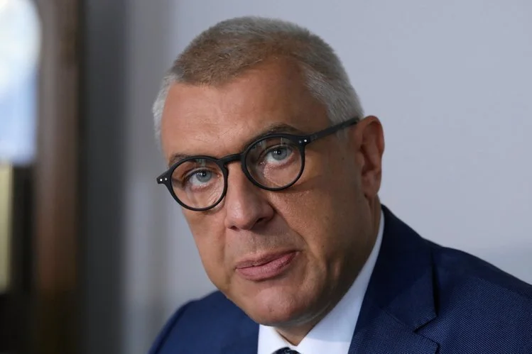 Powrót Giertycha do polityki. Post na Facebooku.