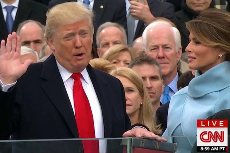 Melania Trump godnie reprezentuje męża na politycznych salonach, ale sama podkreśla, że zna swoje miejsce w tym małżenstwie