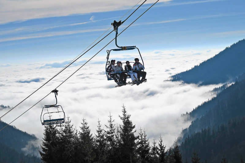 Stoki będą otwarte, jednak hotele w górach nie przyjmą gości. Narty a koronawirus. Komentarz prof. Norberta Maliszewskiego.