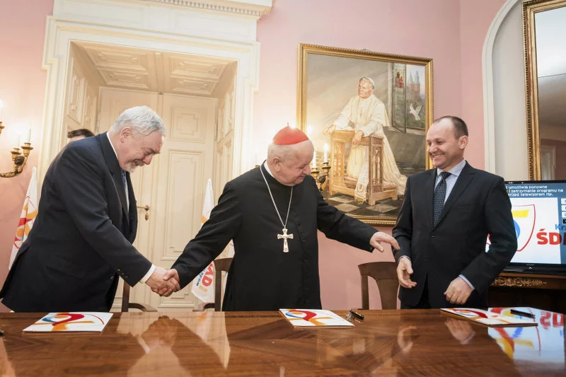 Aktywiści z "Kraków Przeciw Igrzyskom" chcą wyjaśnić kwestie finansowania Światowych Dni Młodzieży. Nie zgadzają się na to, aby miasta płaciło więcej, niż Kościół.