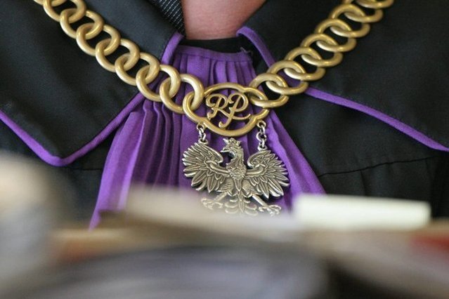 Wielu biegłych sądowych nie nadaje się na... biegłych. Wystarczy mieć 25 lat i wiedzę