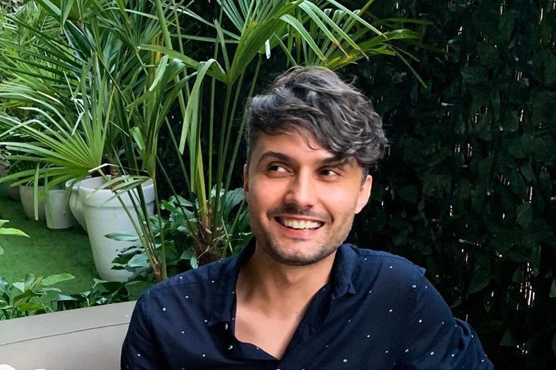 Zaskoczył wszystkich i naprawdę wyemigrował po wyborach z Polski ze swoim partnerem