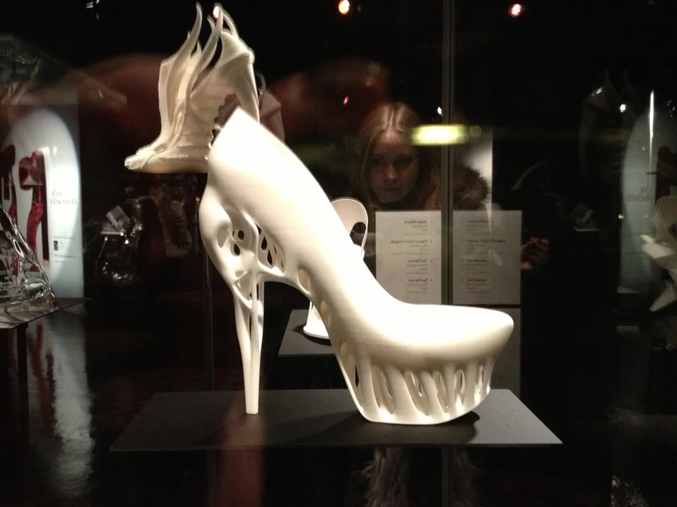 Wystawa Boots: The Height of Fashion w Museum Fashion Institute of Technology w Nowym Jorku