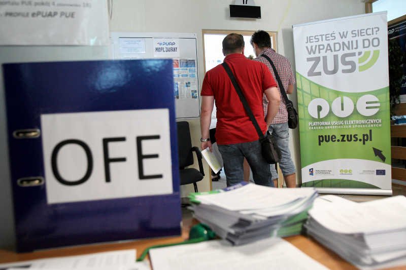 2 mln niezadowolonych z rozbioru OFE to spory kąsek dla opozycji.