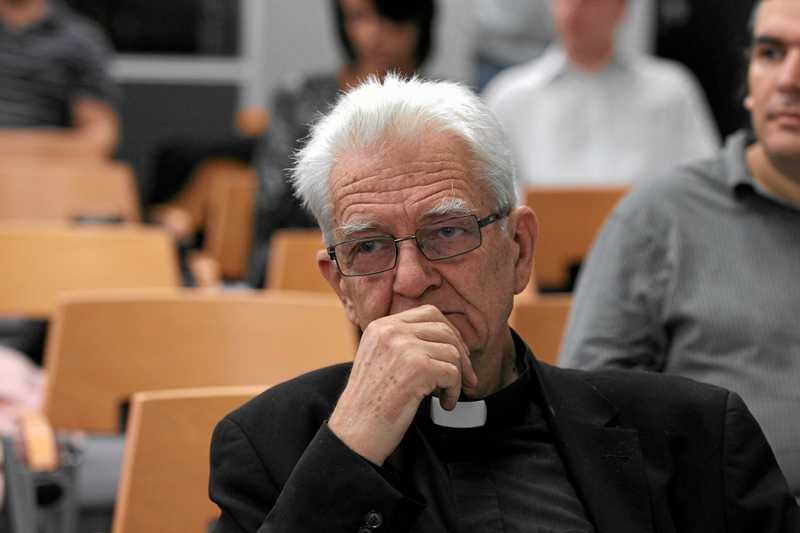 Ksiądz Adam Boniecki