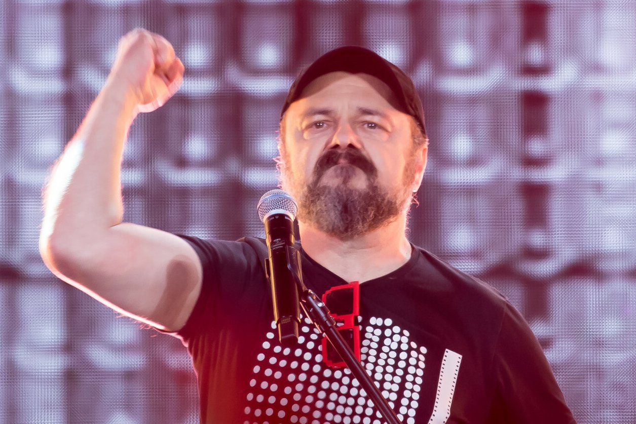 arkadiusz jakubik informacja zwrotna netflix wywiad dr misio chory na polske