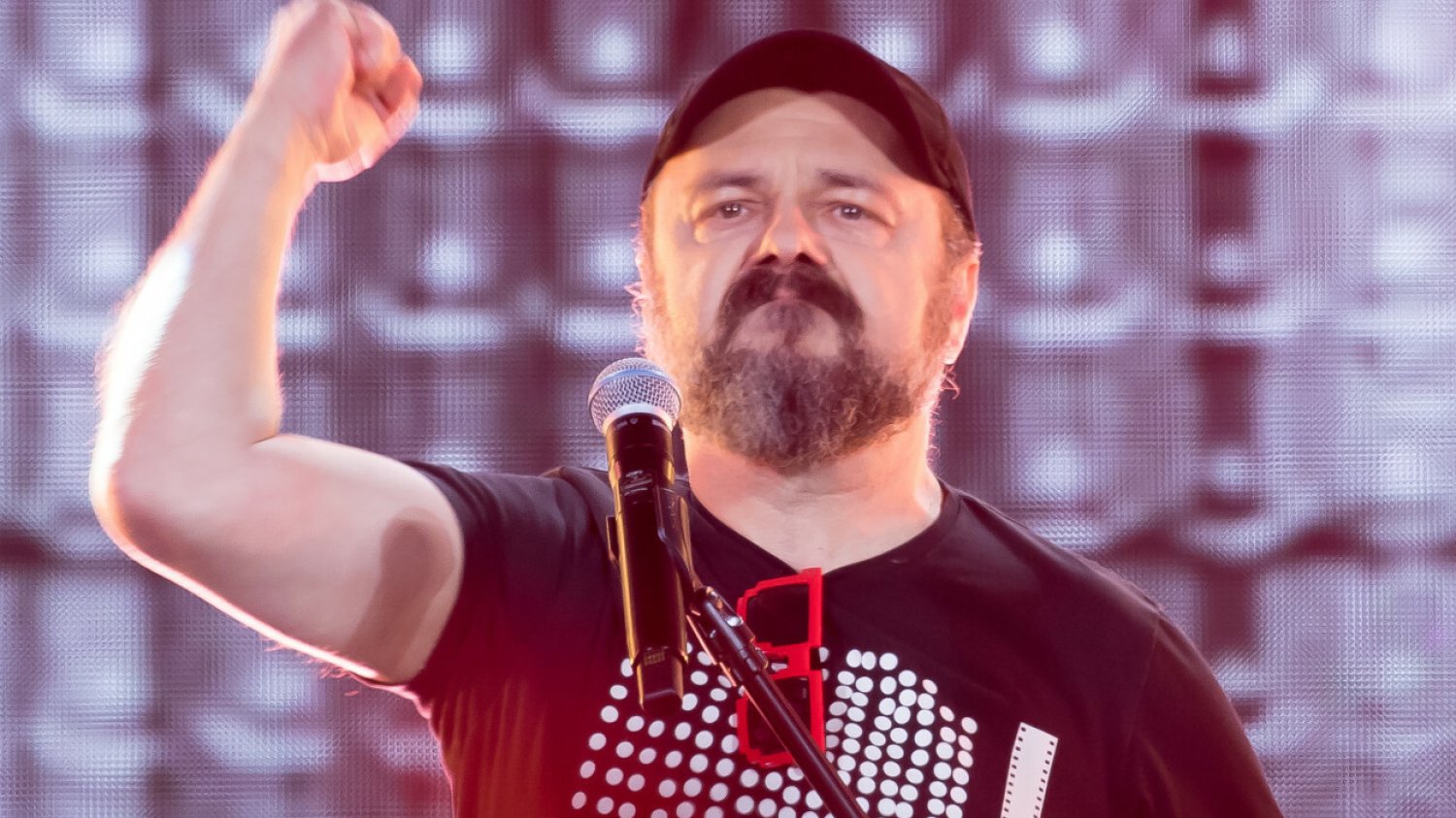 arkadiusz jakubik informacja zwrotna netflix wywiad dr misio chory na polske arkadiusz jakubik informacja zwrotna netflix wywiad dr misio chory na polske