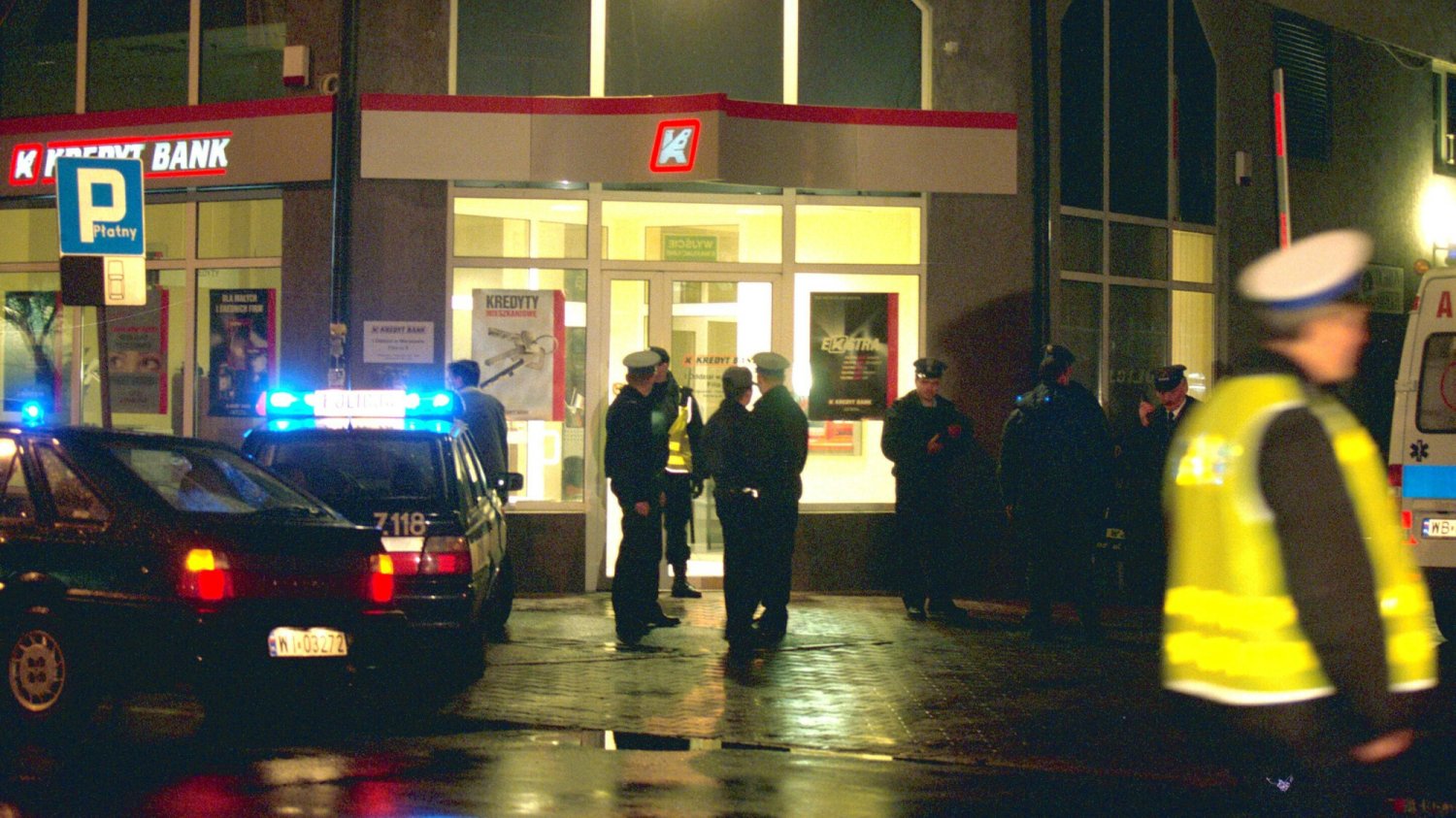 Ten napad to najkrwawszy napad na bank w historii Polski.
