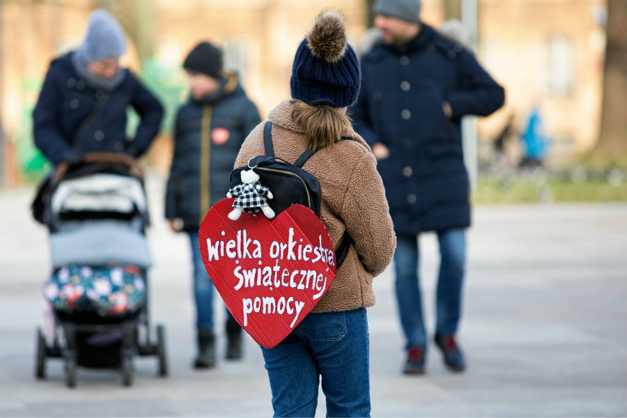Proboszczowi ze Stalowej Woli nie spodobało się zachowanie wolontariuszy WOŚP pod kościołem.