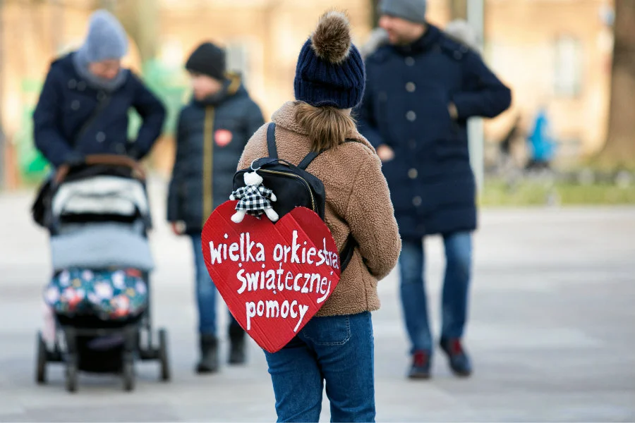 Proboszczowi ze Stalowej Woli nie spodobało się zachowanie wolontariuszy WOŚP pod kościołem.