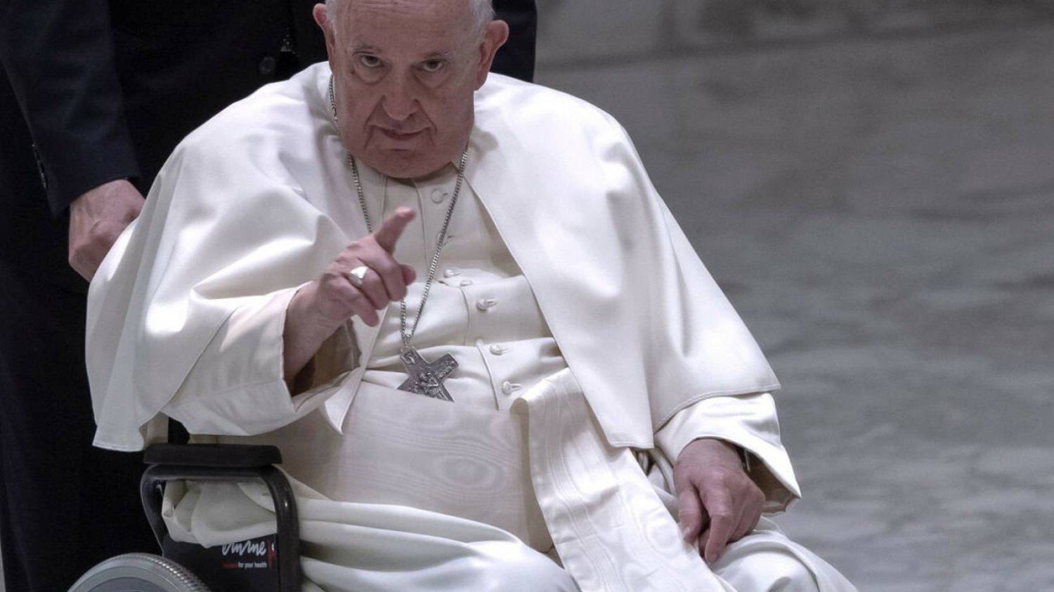 Papież podpisał list o swojej rezygnacji. Gdyby nie mógł pełnić posługi