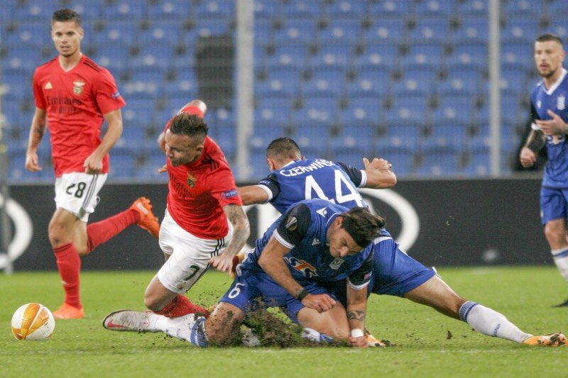 Liga Europy: Rangers pokonuje Antwerp, Benifca odpada z Arsenalem.