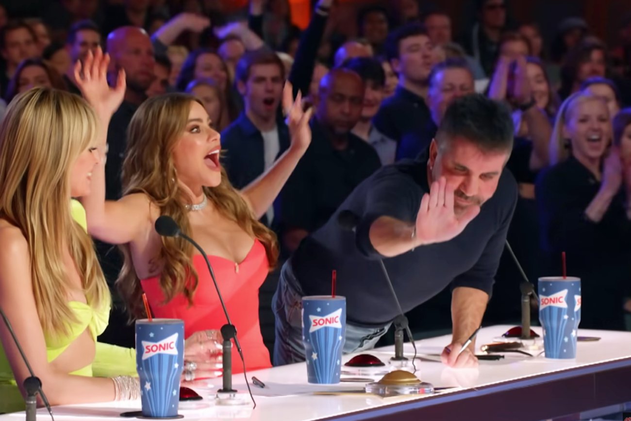 "America's Got Talent": Cowell dał złoty przycisk niewidomej 17-latce. Trudno powstrzymać łzy