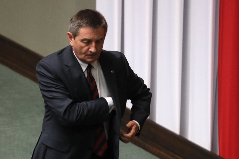 Czy Marek Kuchciński rzeczywiście będzie musiał wpłacić niecałe 600 za przelot samolotu z Warszawy do Rzeszowa?