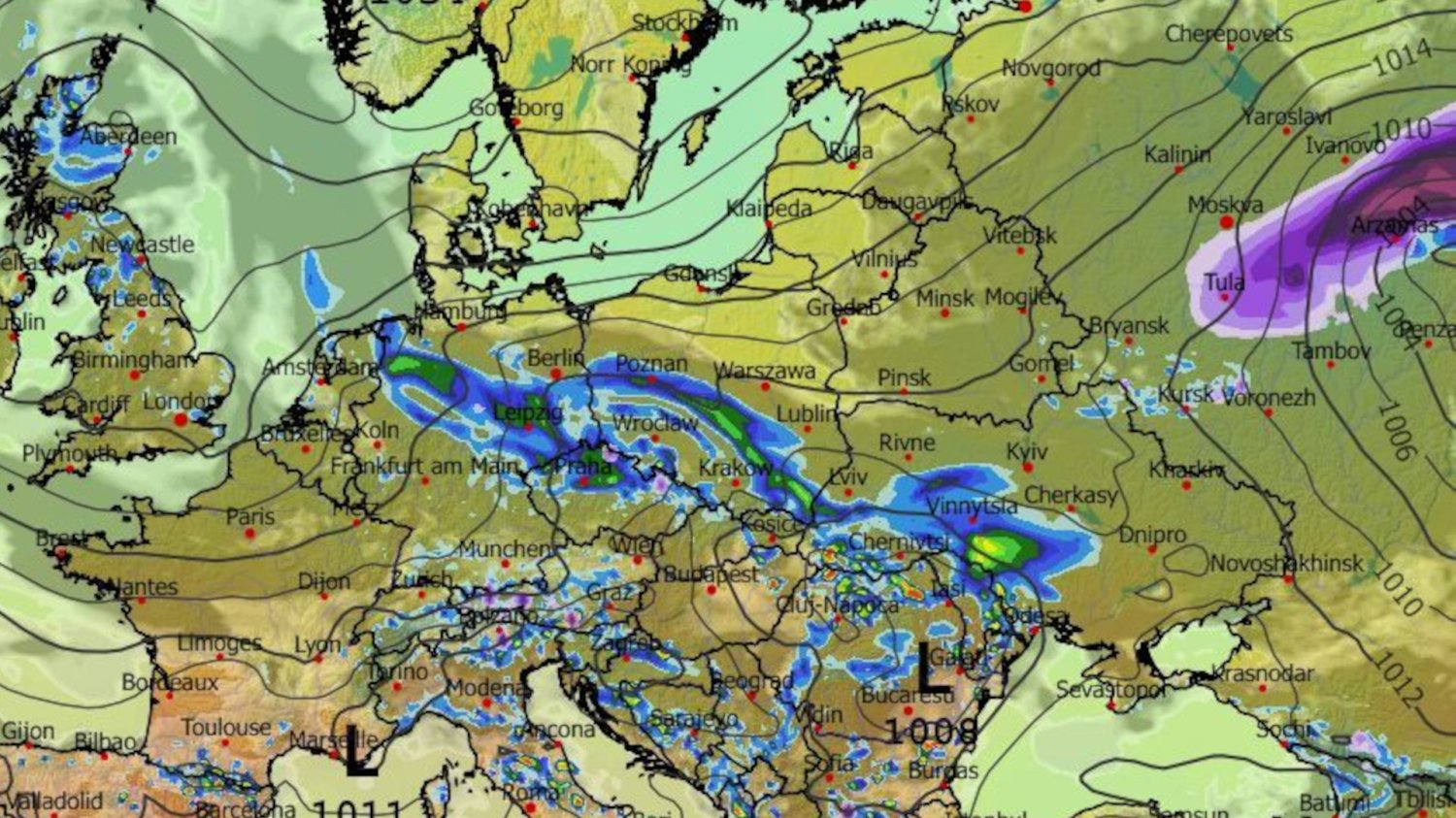 Alerty pogodowe w sporej części kraju. Co się dzieje? Ulewy w Polsce. Ostrzeżenia IMGW i RCB do kilku województw