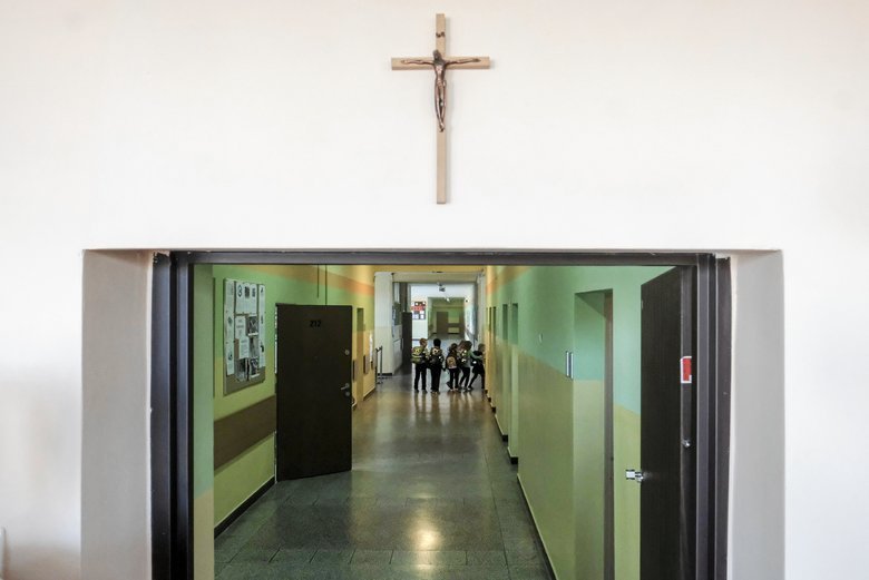 Licealiści z Suchej Beskidzkiej postawili się katechecie... i wygrali