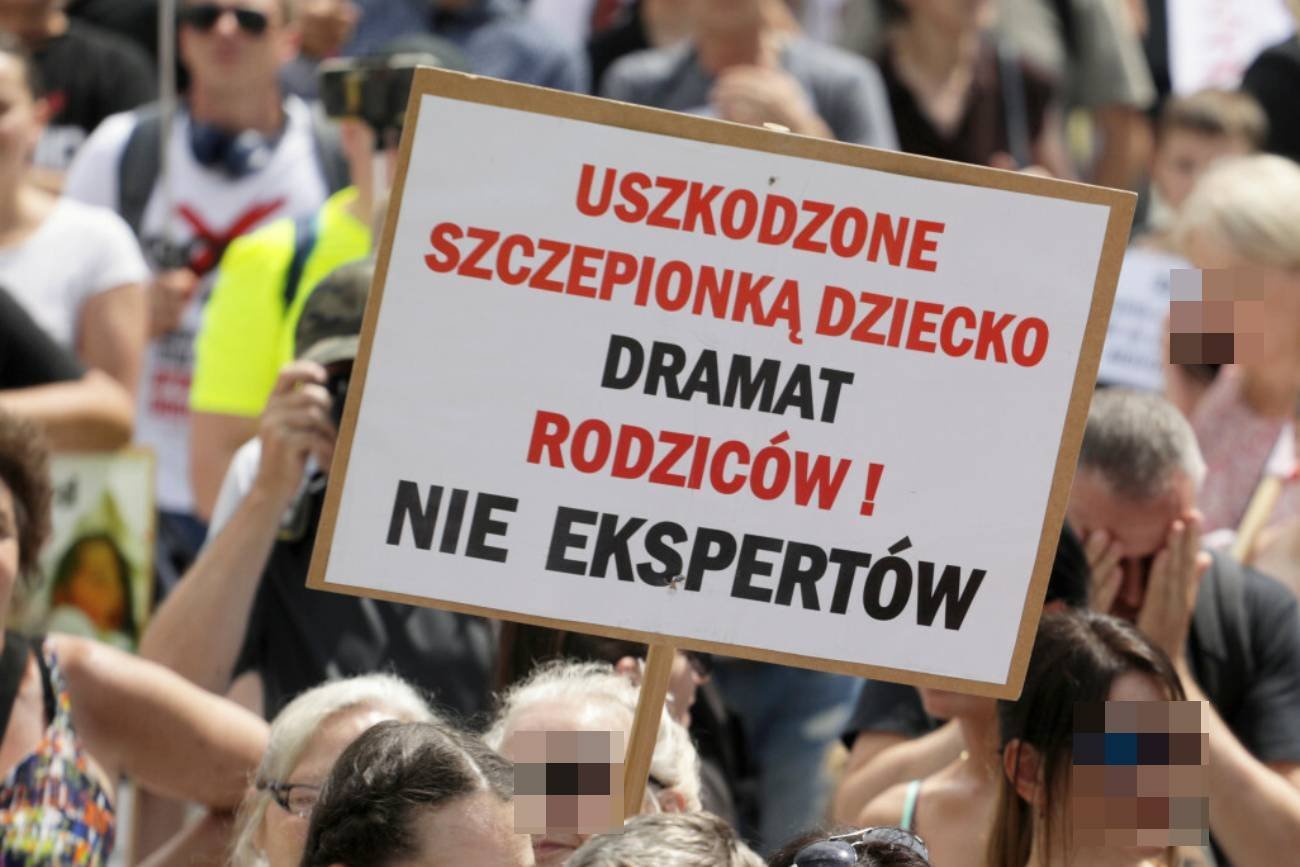 Kolejny atak antyszczepionkowców. Tym razem ruszyli na dom dziecka.