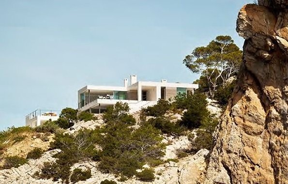 Modernistyczny dom od studia Laplace & Co.