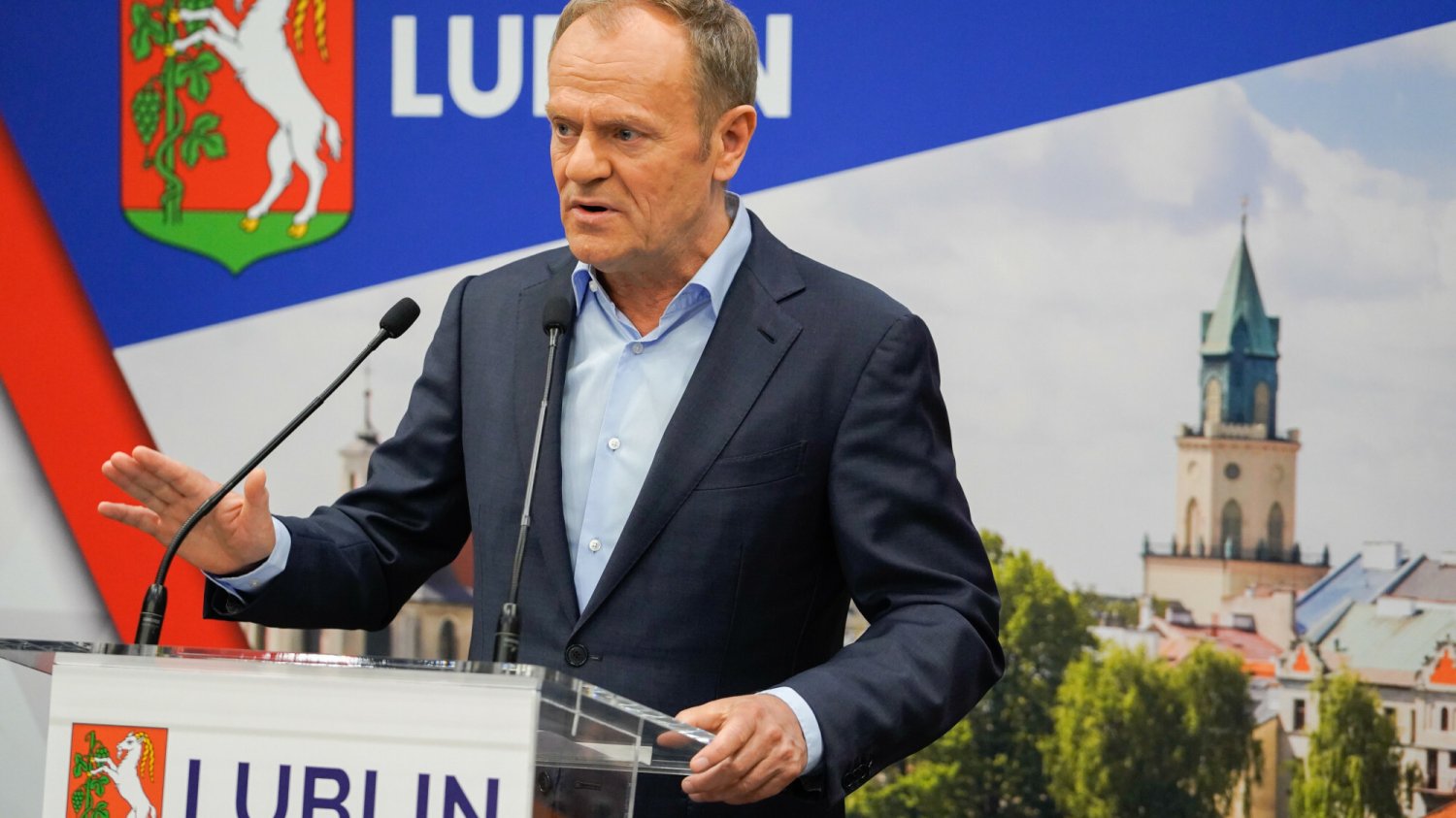Donald Tusk zaapelował do unijnego komisarza ds. rolnictwa Janusza Wojciechowskiego, by podał się do dymisji.