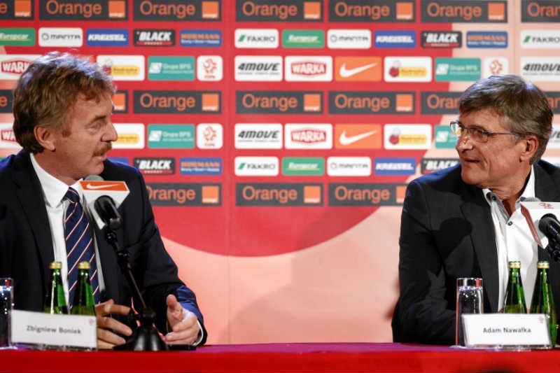 Zbigniew Boniek i Adam Nawałka prowadzą w rankingu zaufania społecznego. Na zdjęciu konferencja prasowa w 2013 roku.