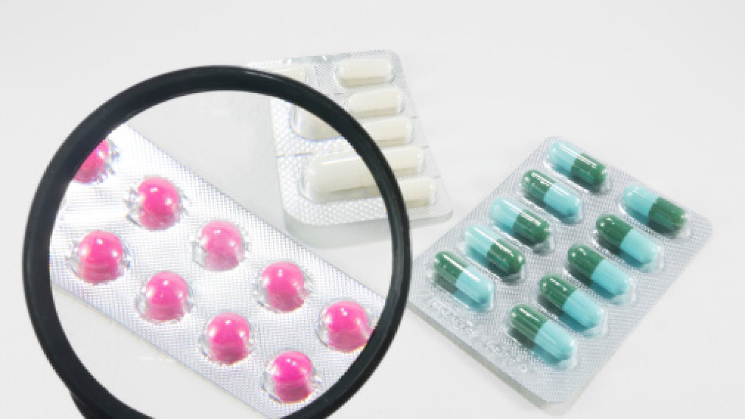 Odpowiedzialność farmaceuty za sposób przechowywania leków kończy się z chwilą, gdy pacjent opuszcza aptekę