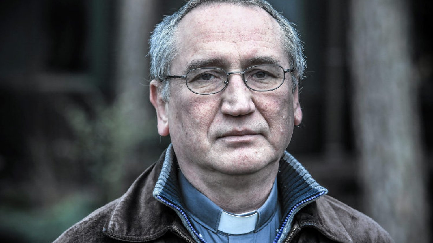 "Czas uderzyć pięścią w stół" – napisał jezuita ks. Wojciech Żmudziński, w dosadnych słowach przypominając, na czym polega wiara.
