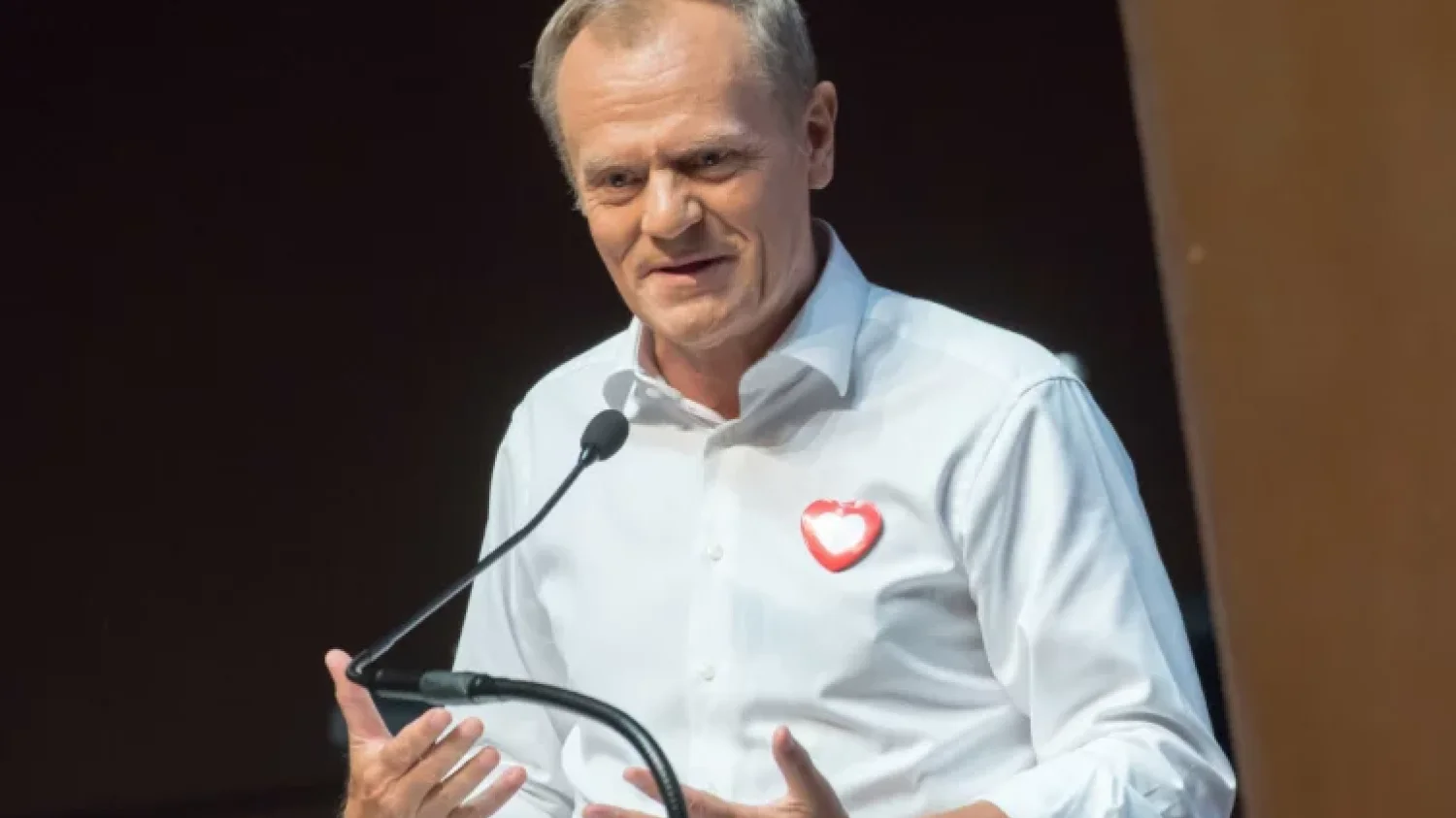 Donald Tusk zareagował na "pytona". Lider PO zadrwił z Mateusza Morawieckiego.