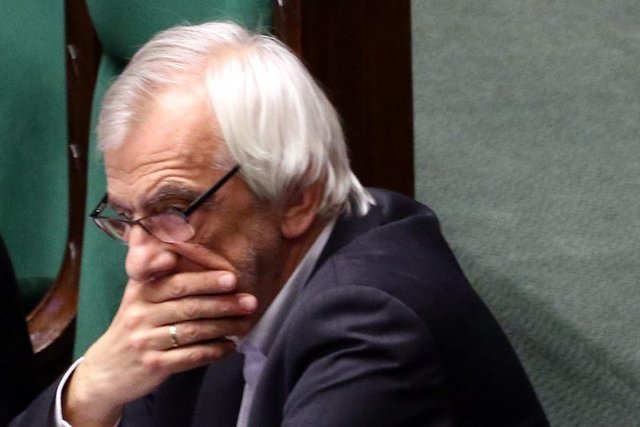 Wicemarszałek Sejmu Ryszard Terlecki powiedział, że "układ, który tak histerycznie się broni" zyskał przewagę dzięki prezydentowi Andrzejowi Dudzie.