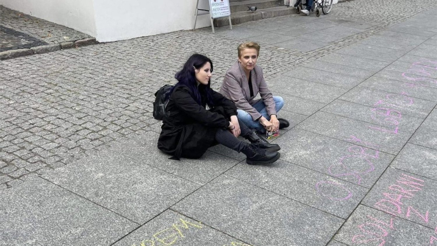 17-letnia Malwina i Joanna Scheuring-Wielgus, która zareagowała ws. interwencji policji