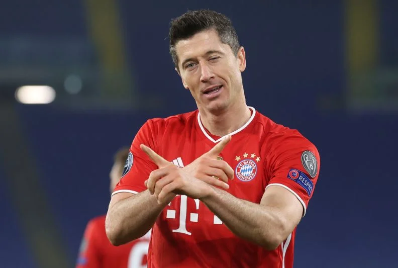 Robert Lewandowski bije kolejne rekordy strzeleckie z wielkim spokojem