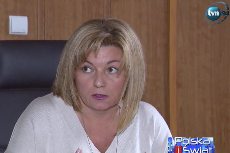 Sędzia Sądu Okręgowego w Warszawie Anna Bator-Ciesielska odmówiła wspólnego orzekania z zastępcą rzecznika dyscyplinarnego sędziów Przemysławem Radzikiem, który według Onetu miał należeć do grupy "Kasta". Później napisała w jego sprawie do TSUE