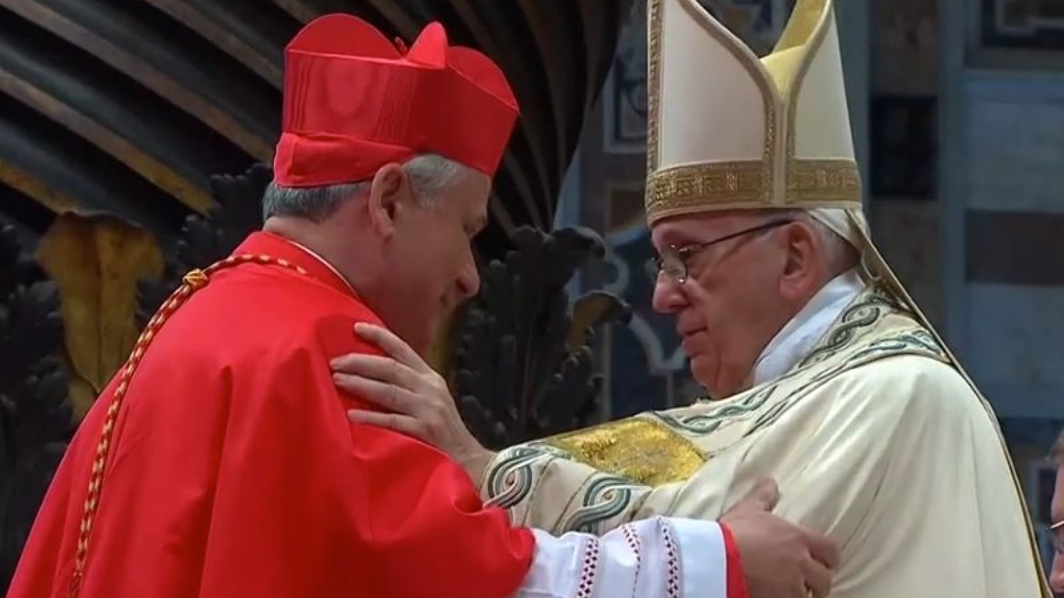 Nowy kardynał wydał nietypowe przyjęcie.