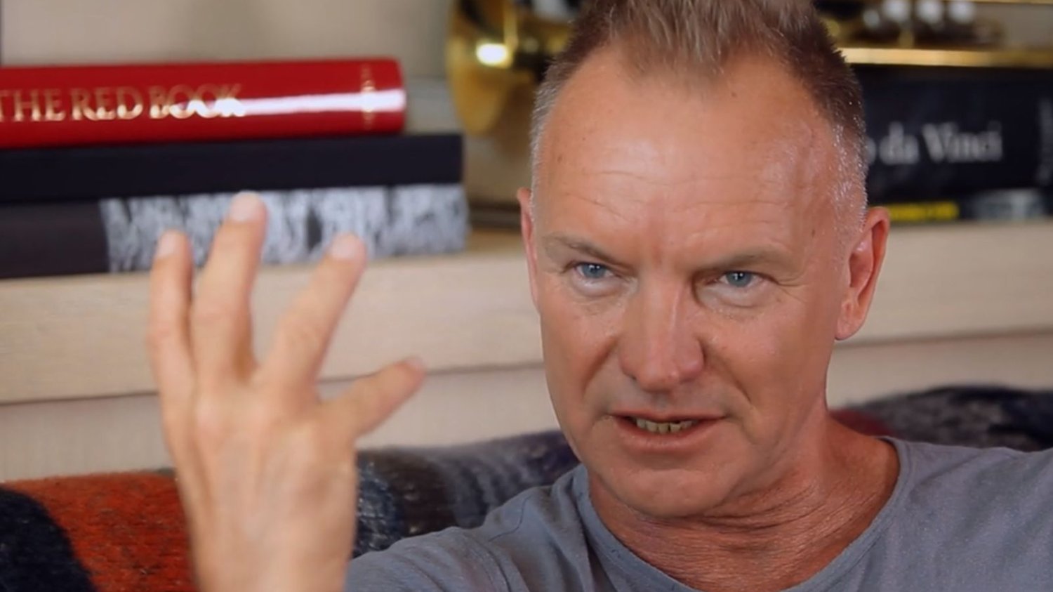 Sting i inne gwiazdy radzą, jak zacząć przygodę z LSD lub grzybkami