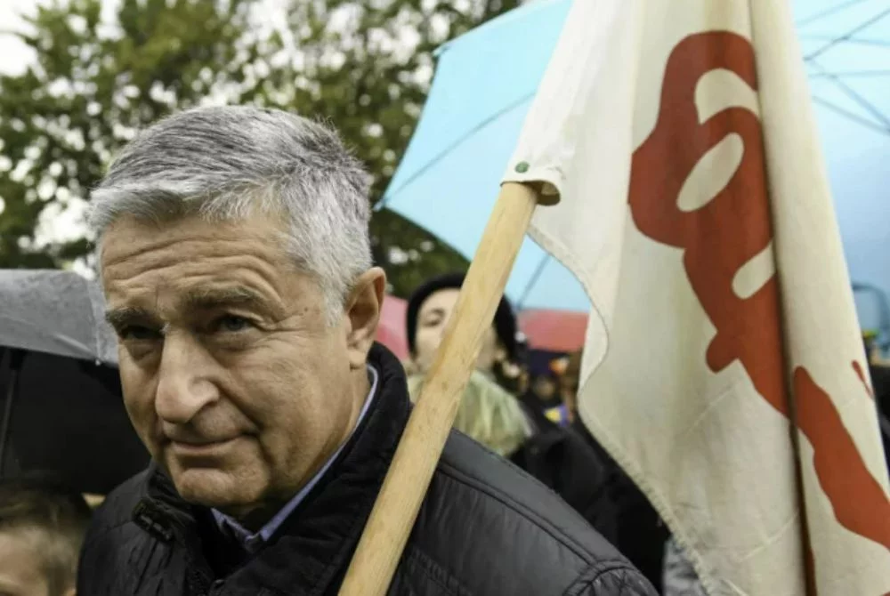 Władysław Frasyniuk w rozmowie z "Gazetą Wyborczą" przyznał, że jego zdaniem Mateusz Morawiecki wyprowadził część swojego majątku za granicę.