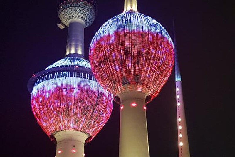 Setną rocznicę odzyskania przez Polskę niepodległości symbolicznie uczczono także w innych państwach.