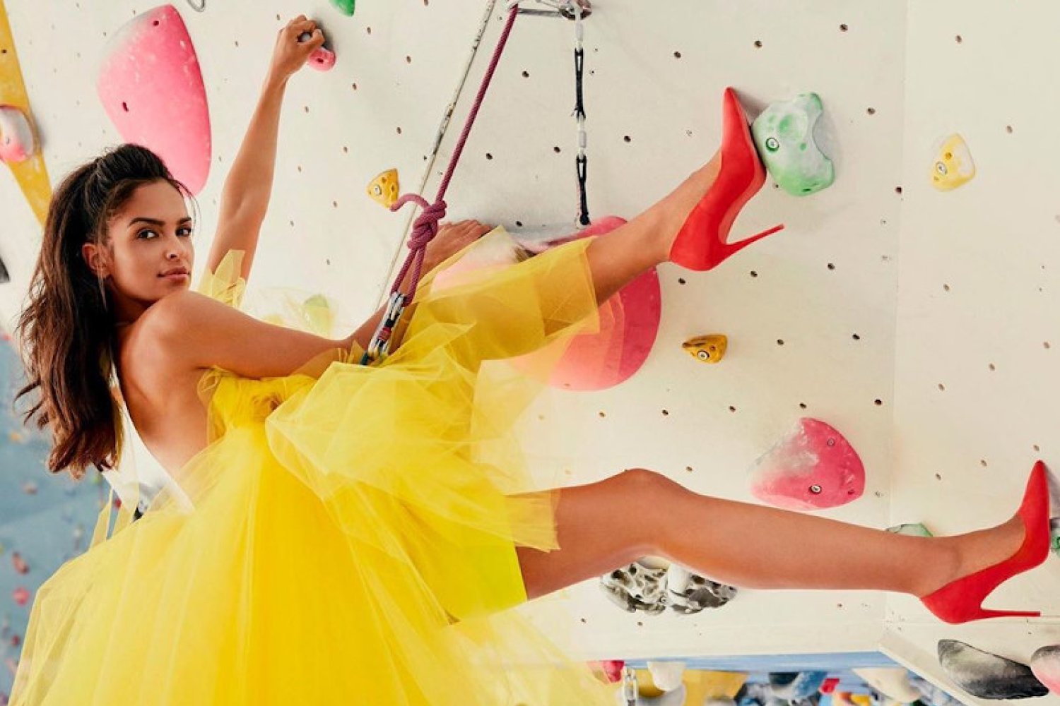 Wokół uczestniczki "Top Model" wyrastają coraz to nowe kontrowersje.