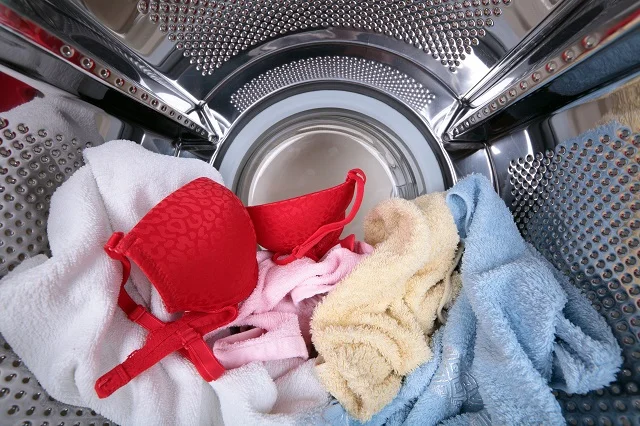 Pranie w pralce? To chyba jednak nie do końca dobry pomysł.