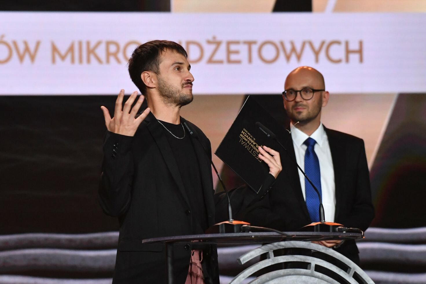 47. FPFF w Gdyni. Po przemówieniu Kamila Krawczyckiego na twarzach ludzi z TVP było widać zakłopotanie.