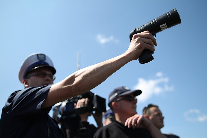 Polscy kierowcy wypowiadają wojnę rosyjskiej myśli technicznej w postaci "suszarkowego" radaru Iskra-1.