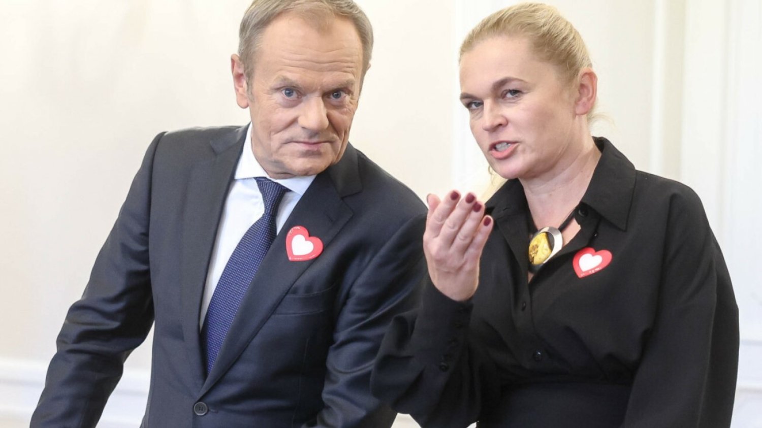 Donald Tusk i Barbara Nowacka – odpowiednio kandydat demokratycznej opozycji na premiera (przewodniczący PO) i liderka Inicjatywy Polska. Donald Tusk i Barbara Nowacka – odpowiednio kandydat demokratycznej opozycji na premiera (przewodniczący PO) i liderka Inicjatywy Polska.