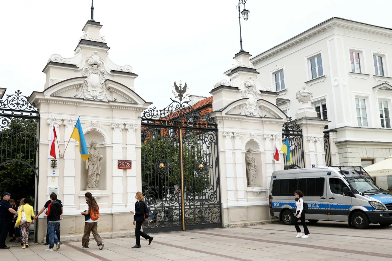 Zabójstwo na Uniwersytecie Warszawskim. Studenci opowiadają, co przeżyli.