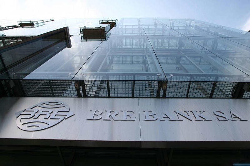 Łódzki sąd uznał, że BRE Bank zawyżał swoim klientom raty spłat kredytu.