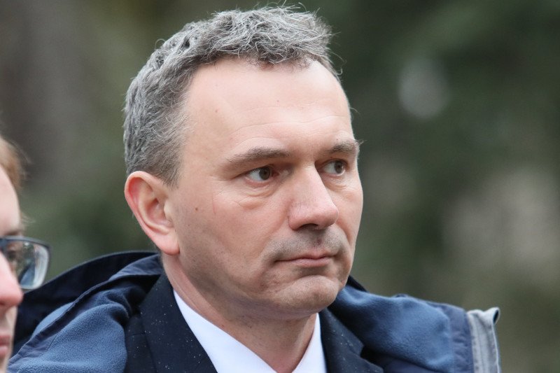 Dyrektor szpitala MSWiA, w którym leczono ojca premiera, stracił pracę.