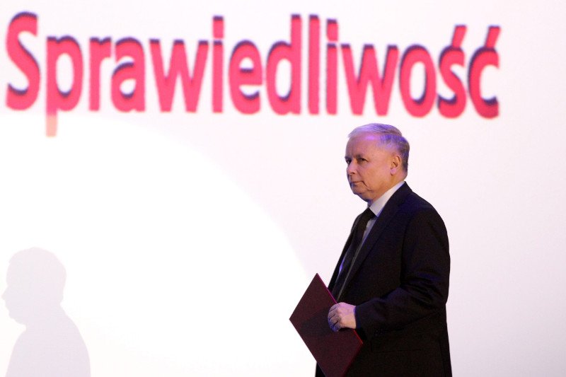 Grzegorzowi, Janowi Marii i Konradowi Tomaszewskim, kuzynom Jarosława Kaczyńskiego, wygrane przez PiS wybory przyniosły nową pracę, zarobki lub wyzwania. Ale czy podołają zadaniu?