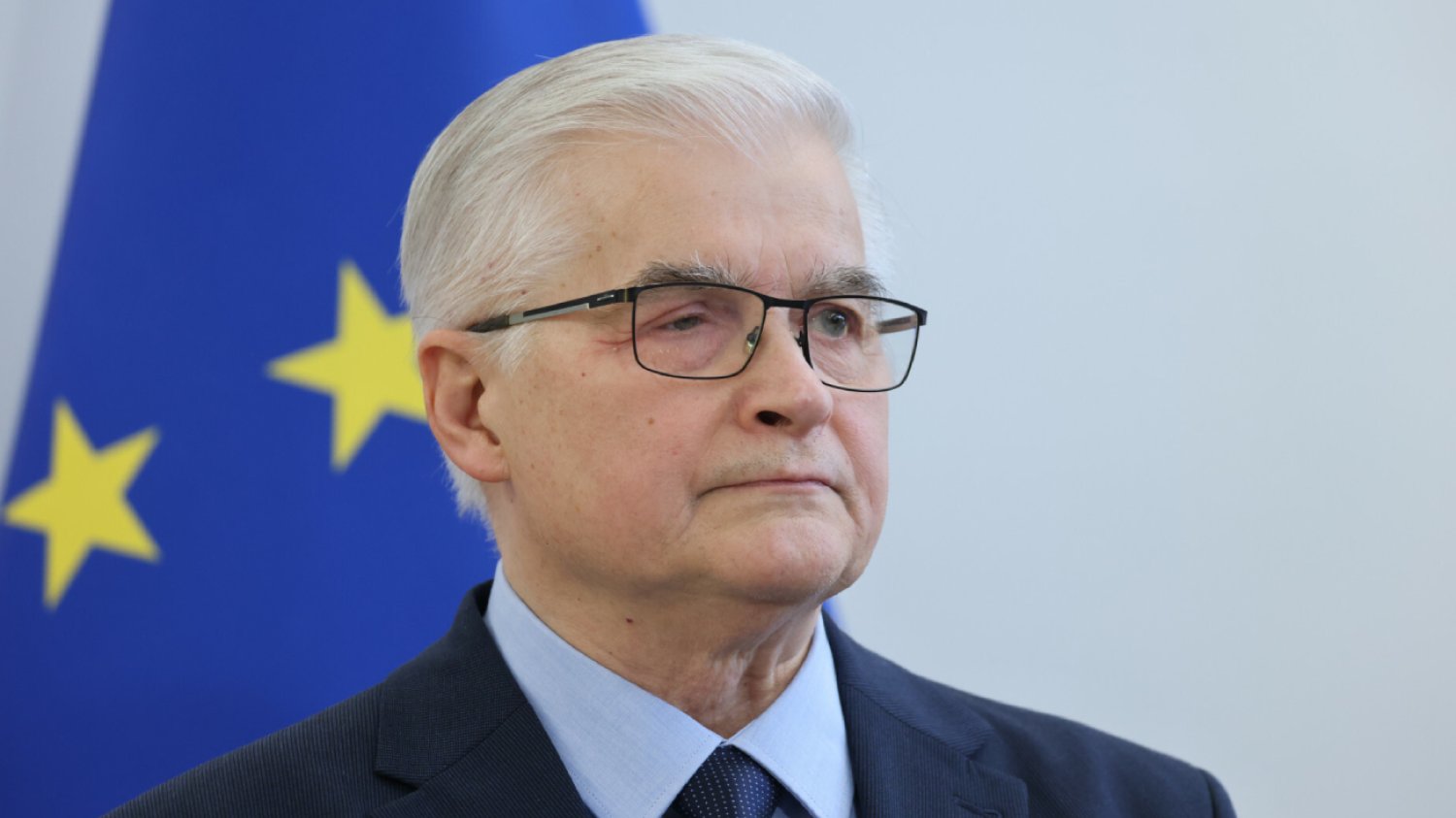 Włodzimierz Cimoszewicz stanął przed sądem. Chodzi o potrącenie rowerzystki
