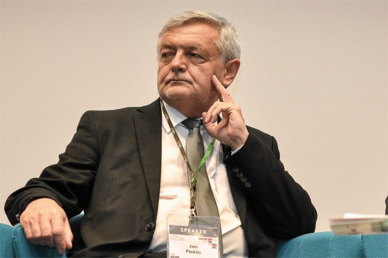 Jan Piekło mocno podpadł skrajnej prawicy w Polsce swoim stosunkiem do Ukraińców.