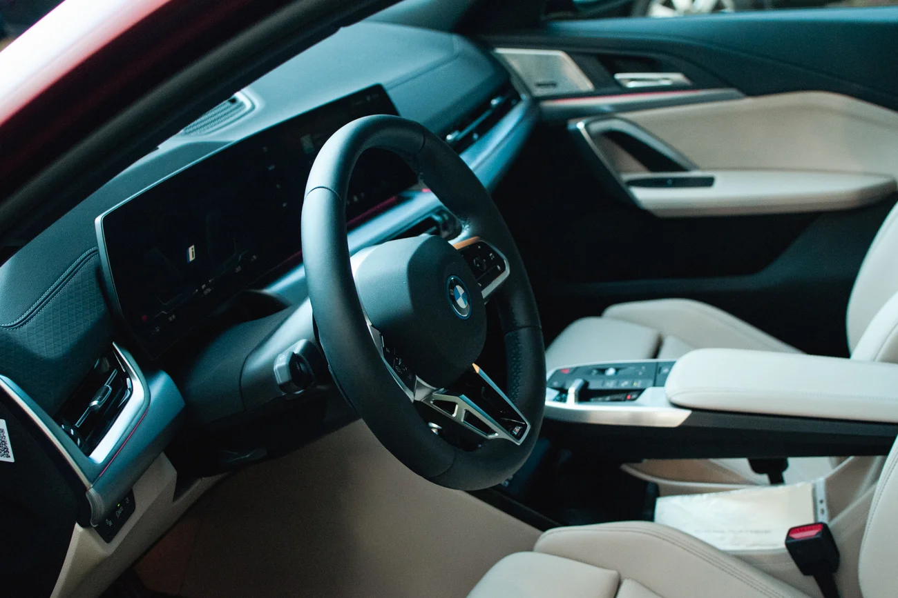 BMW iX2 xDrive30
