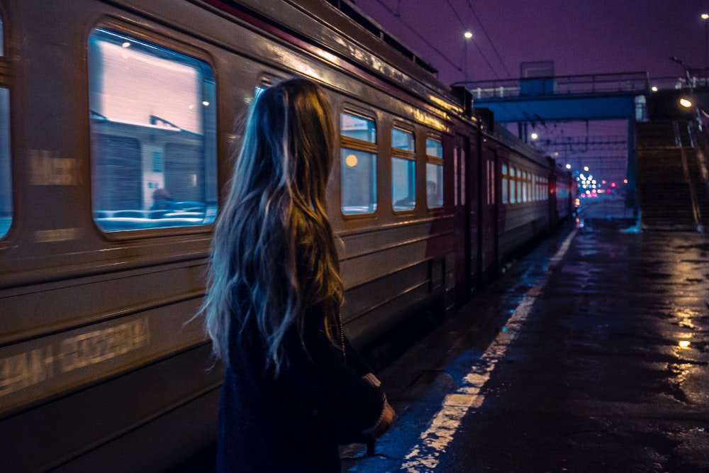 Kobiety boją się, gdy wracają nocą do domu