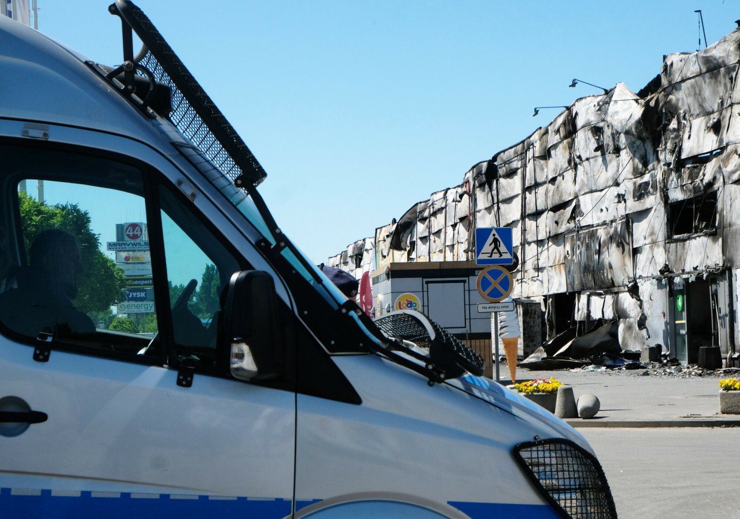 Wszyscy pytają, co stoi za pożarem Marywilskiej 44. Oto prawda ws. głównych "podejrzanych".