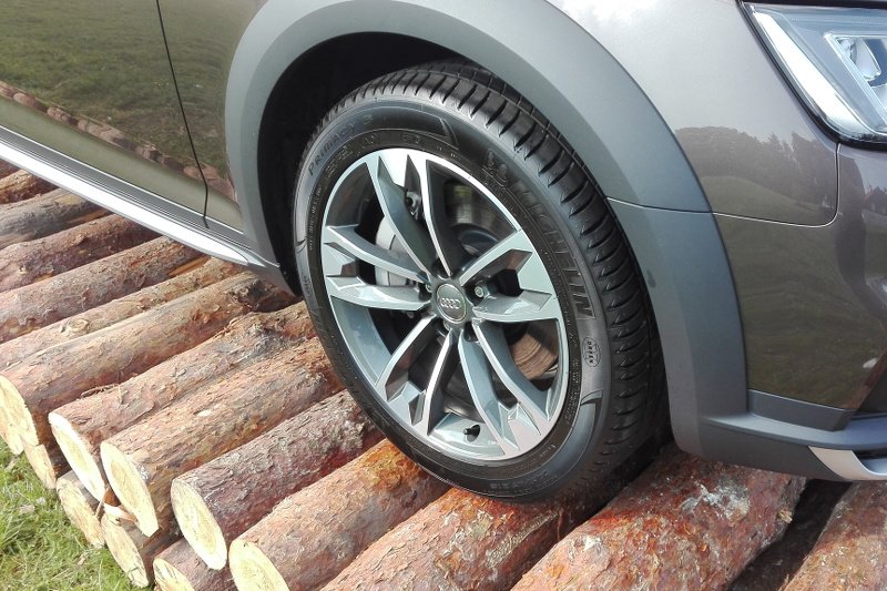 Pracujesz w Mordorze? Masz już brodę? Aby zostać prawdziwym "korpo-drwalem", potrzebujesz jeszcze tego cacka